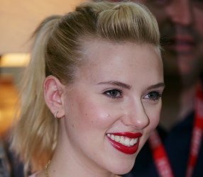 Scarlett Johansson: comprehensive astrological portrait